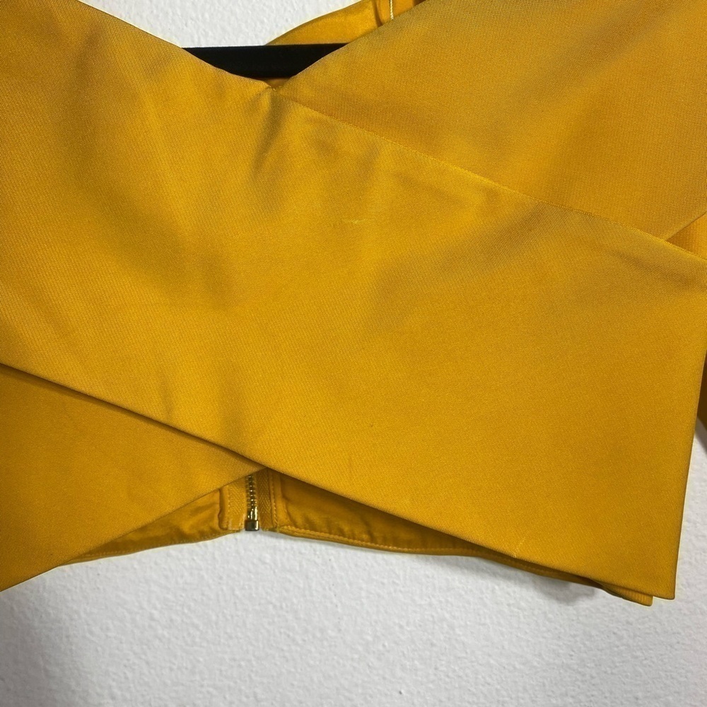 CUSHNIE ET OCHS Issa Yellow Off-The-Shoulder Cross Panel Crop Top SzM /US6 - Picture 8 of 16